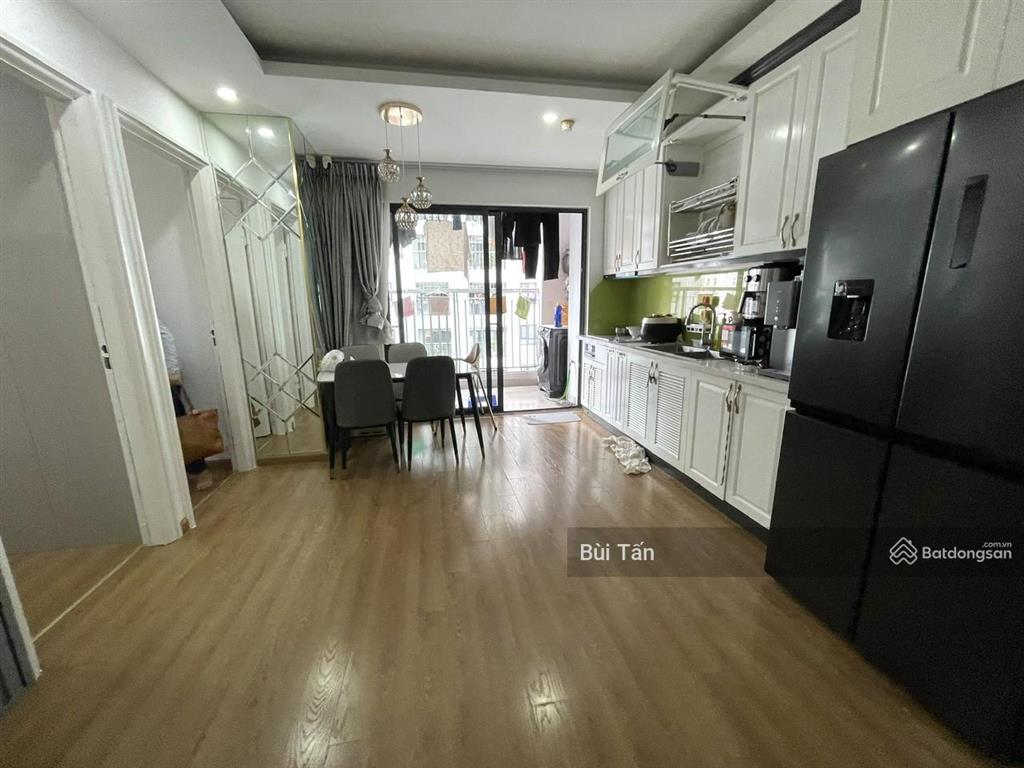 Bán căn hộ tòa central field trung kính dt 74m2, 2 pn, nội thất đẹp, view thoáng, vào ở được ngay