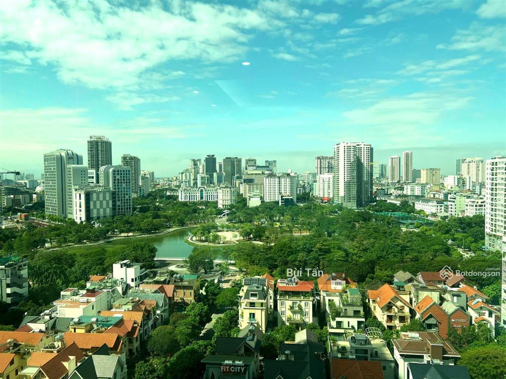 Bán gấp căn hộ chung cư kđt dịch vọng dt 126m2, 3 phòng ngủ, nội thất đẹp, view công viên cầu giấy