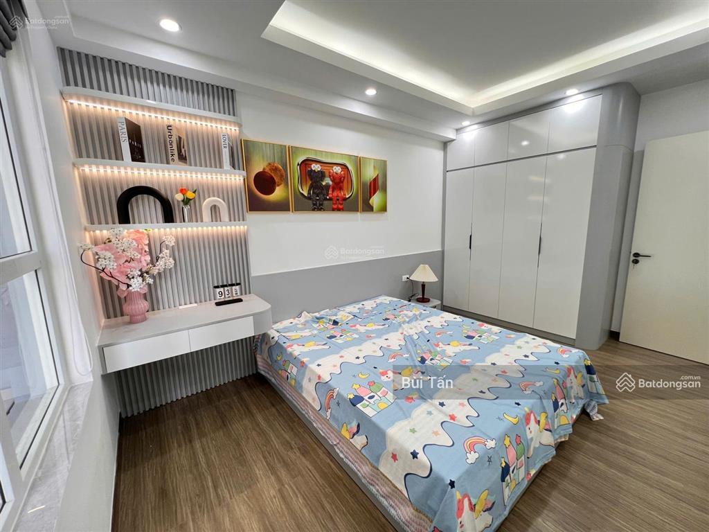 Bán căn hộ tòa viện chiến lược khoa học công an 135.4m2, 4 phòng ngủ tầng trung đẹp căn góc thoáng
