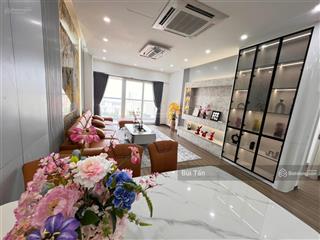 Bán căn hộ tòa viện chiến lược khoa học công an 135.4m2, 4 phòng ngủ tầng trung đẹp căn góc thoáng