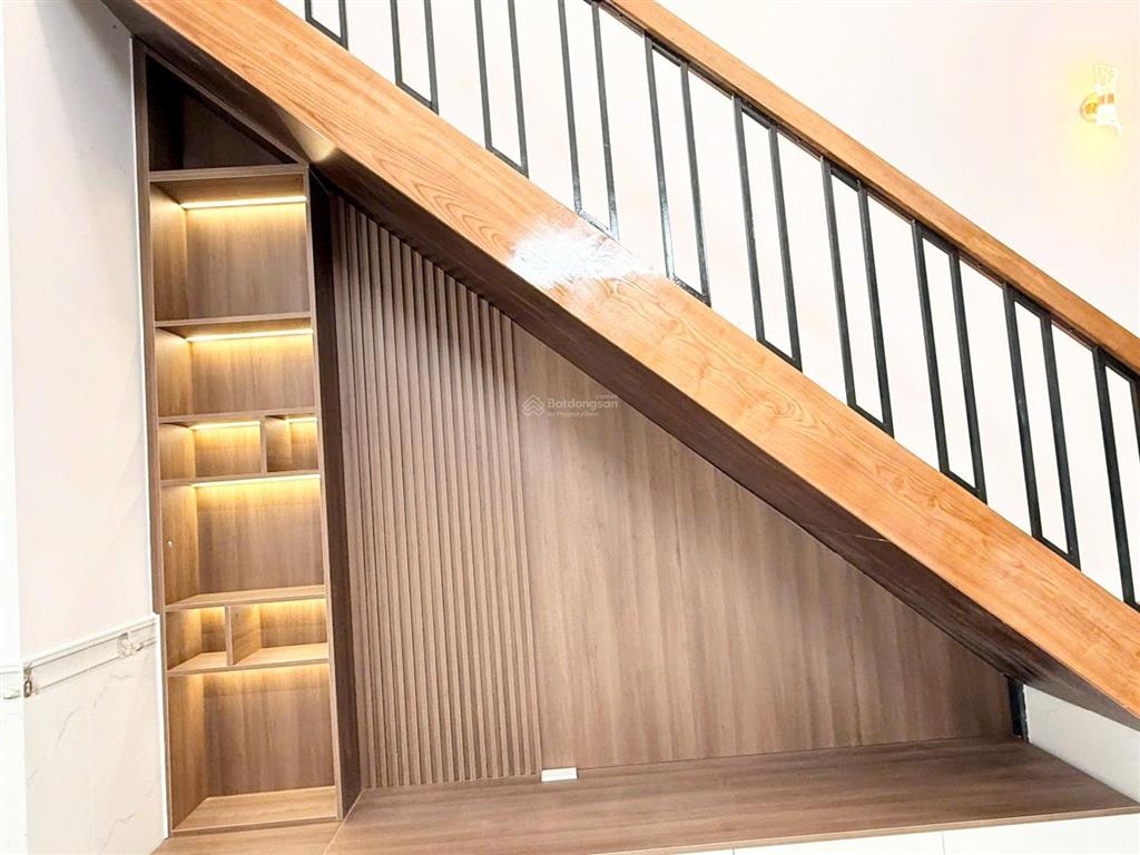 Giá hiếm 3.95 tỷ nhà mới tinh lê văn khương xe hơi vào nhà full đồ xịn