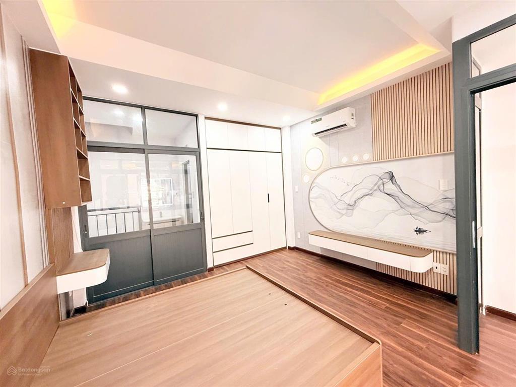 Giá hiếm 3.95 tỷ nhà mới tinh lê văn khương xe hơi vào nhà full đồ xịn