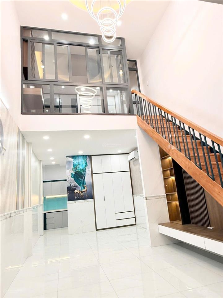 Giá hiếm 3.95 tỷ nhà mới tinh lê văn khương xe hơi vào nhà full đồ xịn
