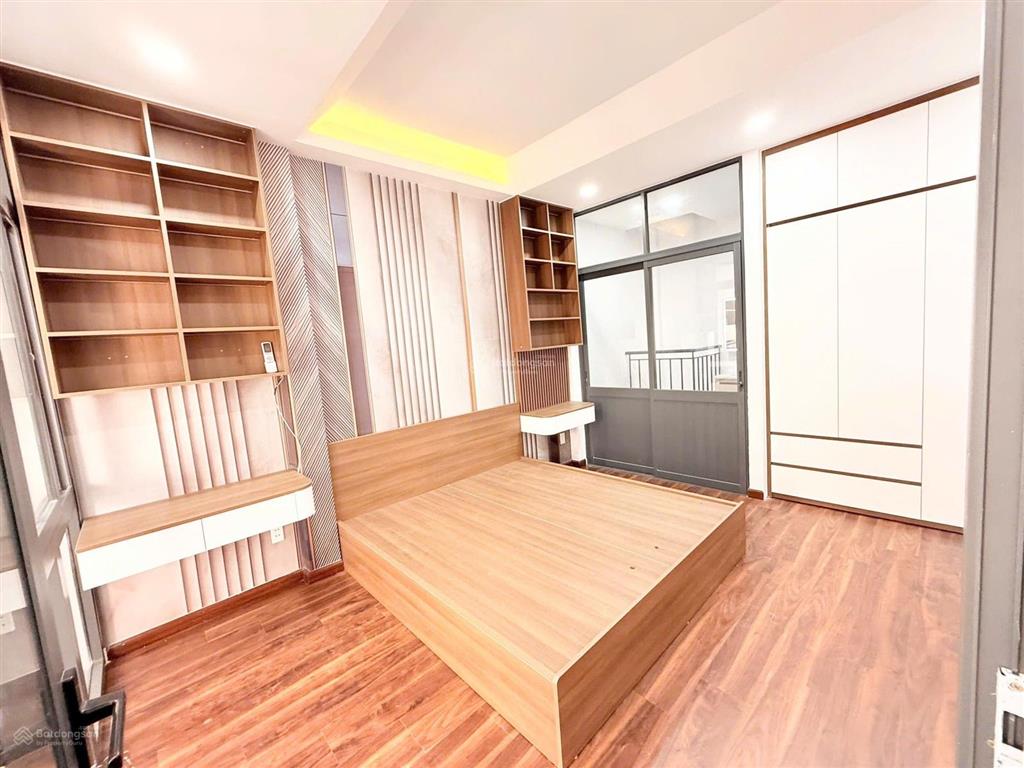 Giá hiếm 3.95 tỷ nhà mới tinh lê văn khương xe hơi vào nhà full đồ xịn