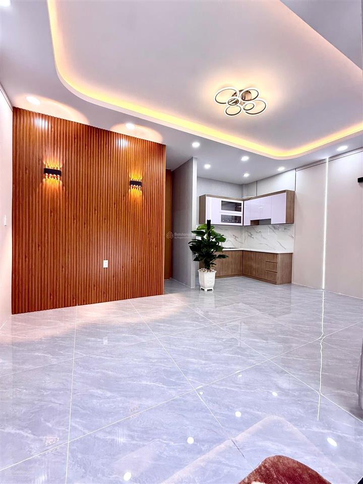 Giá sốc 3.6 tỷ nhà mới full nội thất tân chánh hiệp sát quang trung có sân xe mua là ở ngay