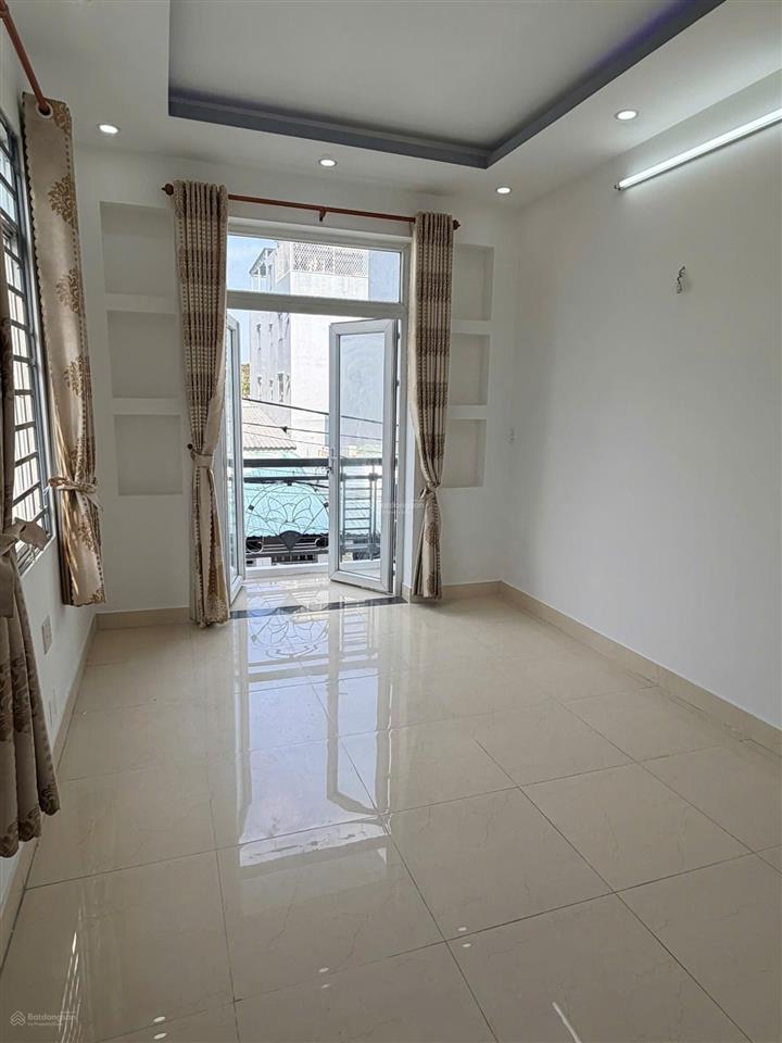 Lô góc 2 mặt tiền hẻm nhựa 6m 3 tầng chỉ 4,79 tỷ nhà đẹp lâm thị hố, q12