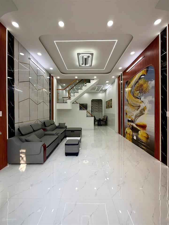 Chỉ 4,95 tỷ nhà 2 tầng hẻm ô tô trần thị cờ shr hoàn công 3pn ở ngay vị trí đẹp, hẻm ô tô