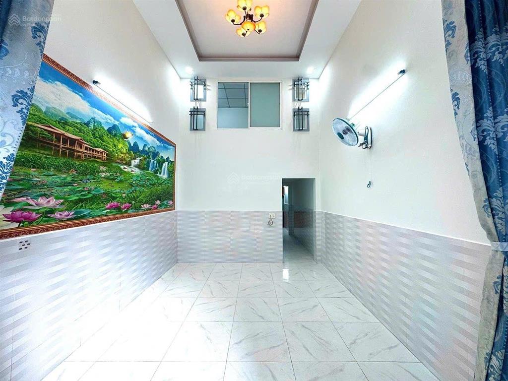 Nhà shr hiệp thành sổ mới dọn ở ngay
phường hiệp thành, quận 12
1 sẹc ngắn liên khu 2/5