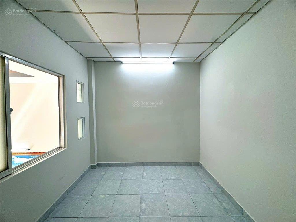 Nhà shr hiệp thành sổ mới dọn ở ngay
phường hiệp thành, quận 12
1 sẹc ngắn liên khu 2/5