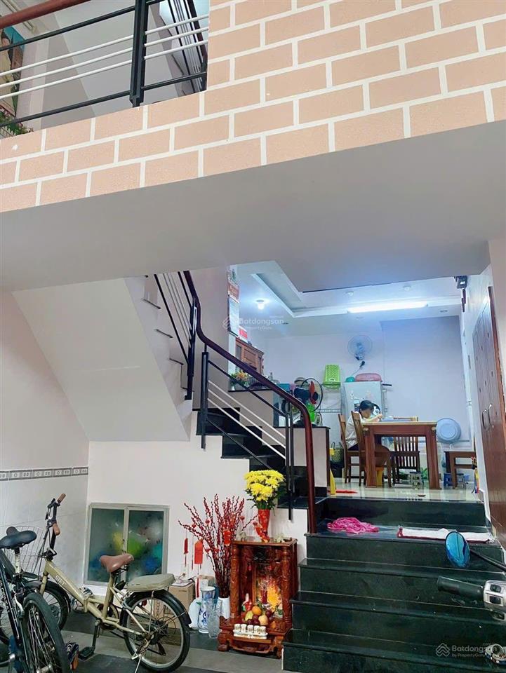 Hàng hiếm nguyễn văn khối, gara ô tô, hẻm 5m, 4 tầng 4pn, 180m2 sd chỉ 7,8 tỷ