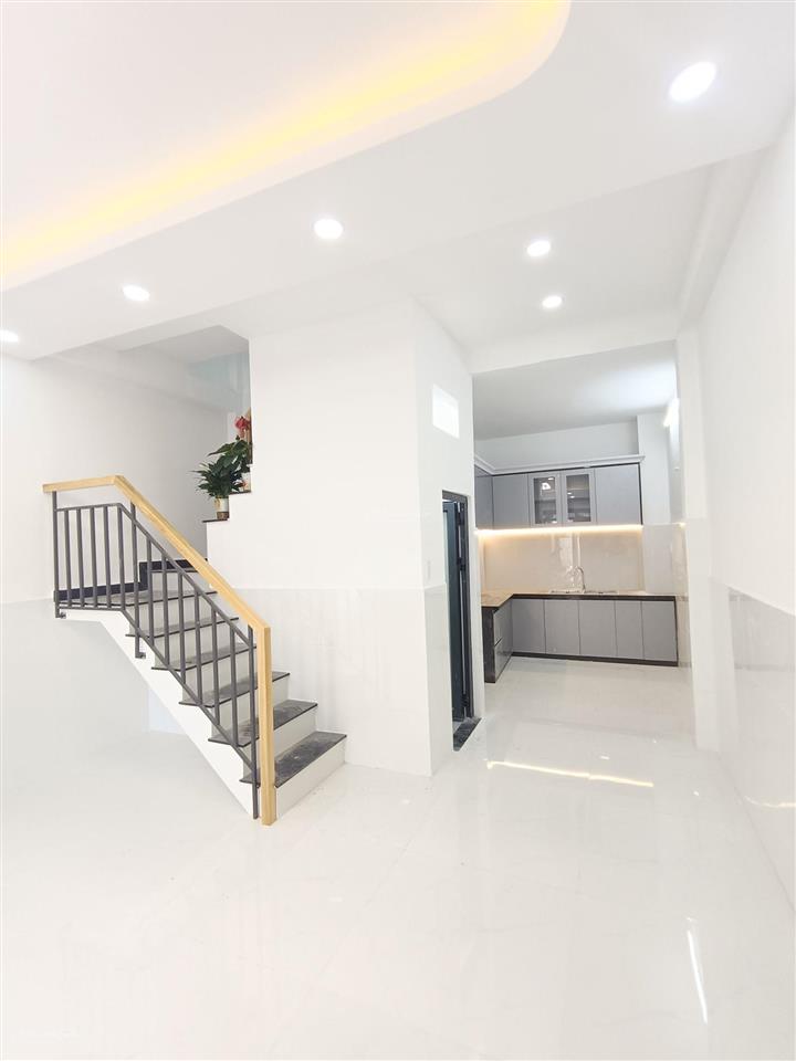 Chỉ 3,179 tỷ nhà shr lê văn khương hẻm xe hơi 2 tầng hoàn công đủ