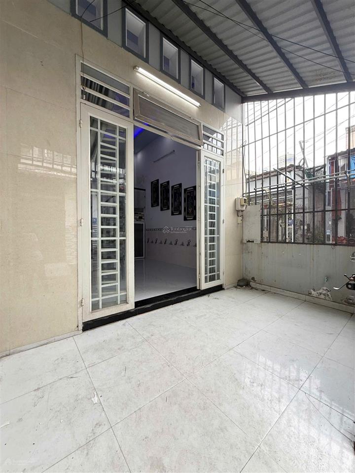 Giá chỉ 3,35 tỷ nhà rộng 67m đúc lửng sổ hồng riêng q12 dt 4,2x16m công nhận 41,6m