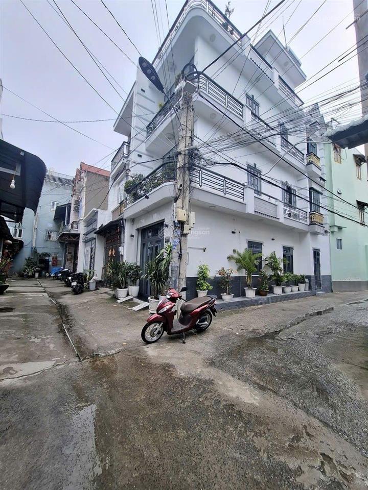 Chỉ 4,6 tỷ nhà 3 lầu + tum hẻm thông 5m ô tô vào tận nhà gần trường cấp 1, 2, 3, thới an q12