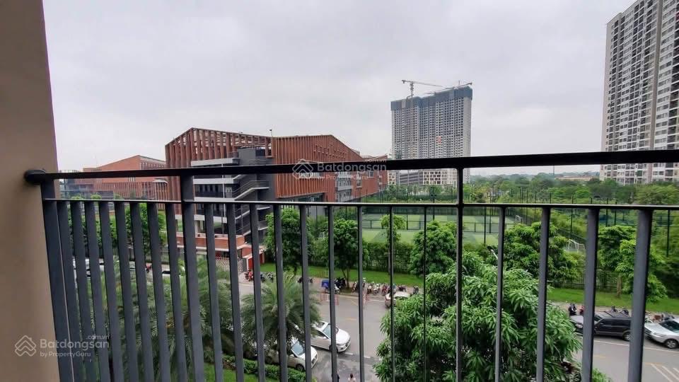 Bán căn hộ chung cư vinhomes ocean park 1 gia lâm. 1 ngủ+ full nội thất giá 2,85 tỷ.