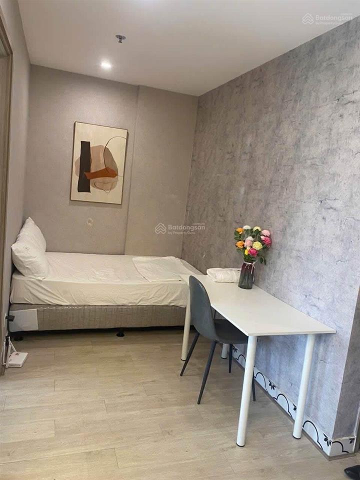 Bán căn hộ chung cư vinhomes ocean park 1 gia lâm. 1 ngủ+ full nội thất giá 2,85 tỷ.