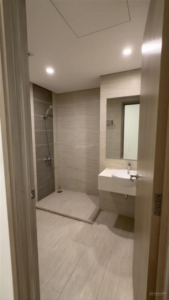 Cho thuê căn hộ cc vinhomes ocean park 1 gia lâm, 43m 1 ngủ đủ đồ 6tr.  0977 605 ***