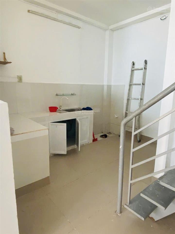 Cực rẻ hẻm xe tải phan văn hớn nhà 2 tầng 40m 4,25 tỷ