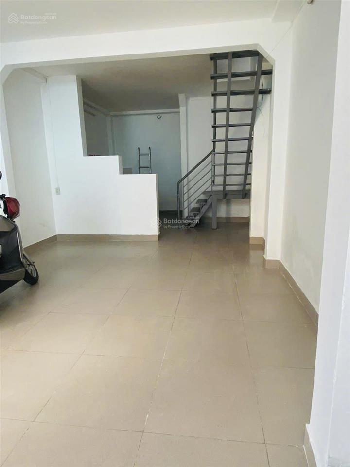 Cực rẻ hẻm xe tải phan văn hớn nhà 2 tầng 40m 4,25 tỷ