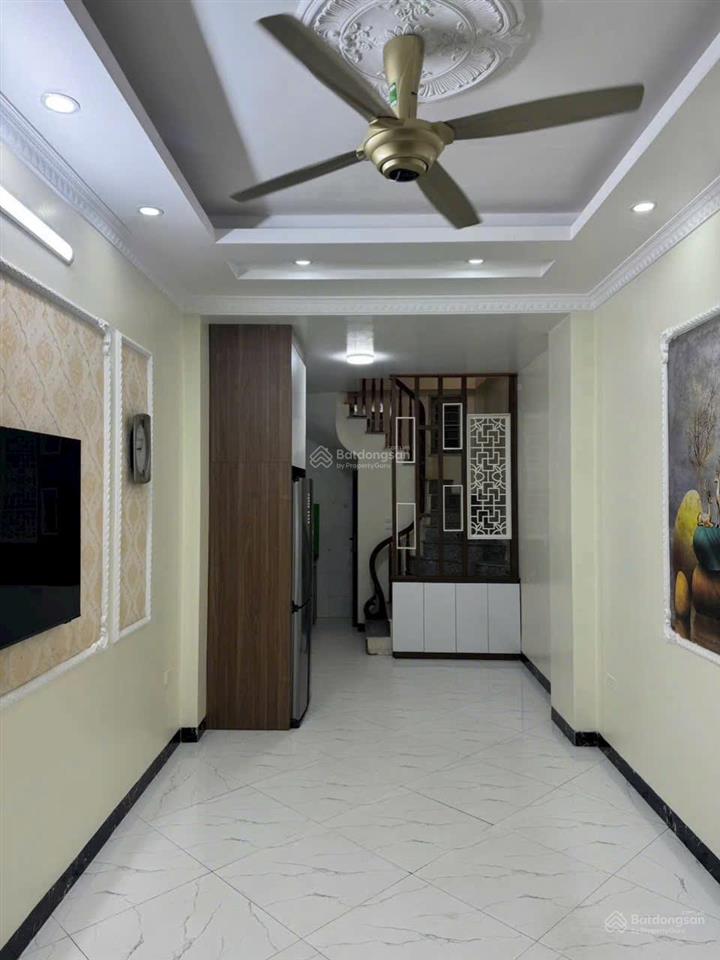 Bán nr đẹp ở đ.ỷ la, 6 tỷ, 40m2, 4pn, 4wc, 5 tầng, mặt tiền 4.2m