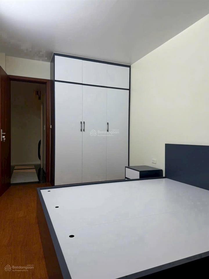 Bán nr đẹp ở đ.ỷ la, 6 tỷ, 40m2, 4pn, 4wc, 5 tầng, mặt tiền 4.2m