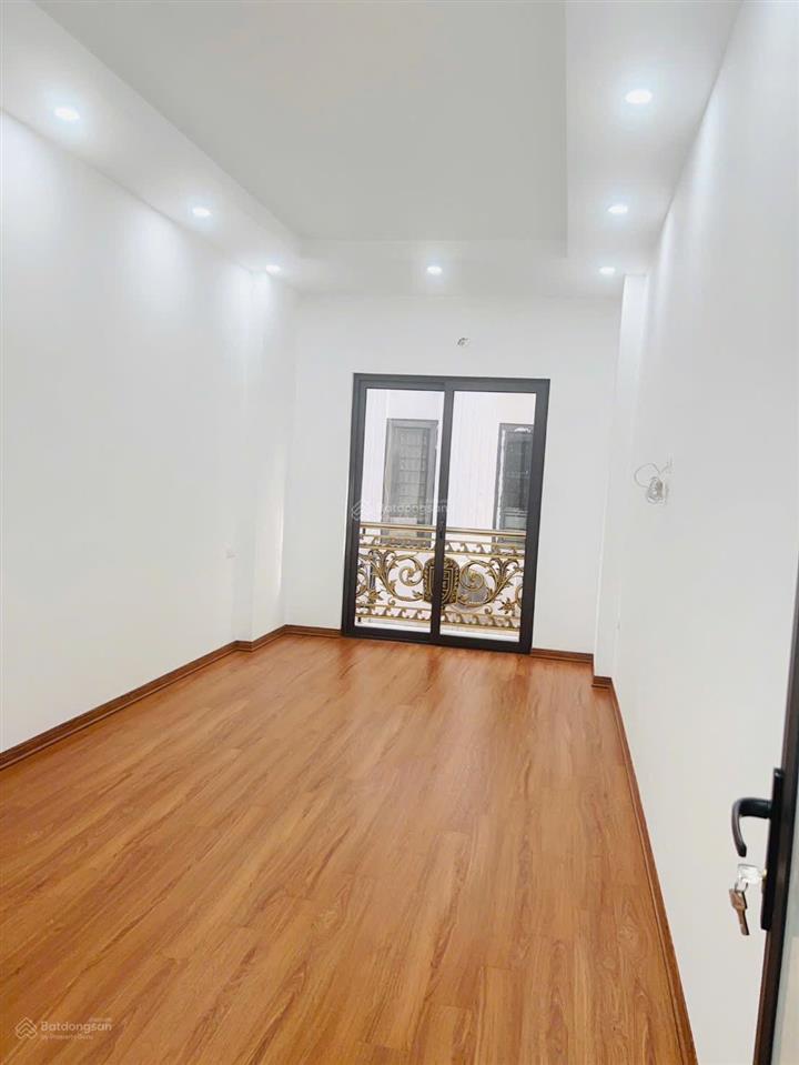 Bán nhà riêng đẹp tại đường ỷ la, phường dương nội, quận hà đông, 7 tỷ vnd, 32 m2, 3pn, 4wc