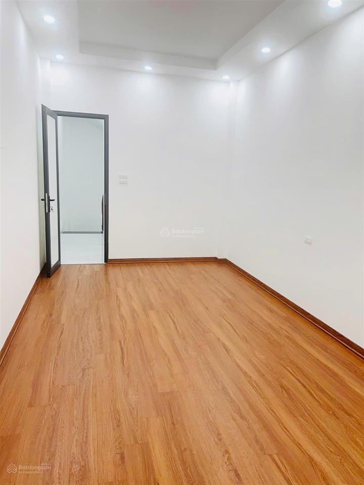 Bán nhà riêng đẹp tại đường ỷ la, phường dương nội, quận hà đông, 7 tỷ vnd, 32 m2, 3pn, 4wc
