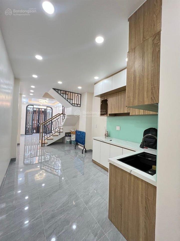 Hẻm xe hơi tránh nhau , nhà 3 tầng ,3pn,3wc dt 38m2. giả chỉ nhỉnh 5 tỷ . đường bình tiên, quận 6