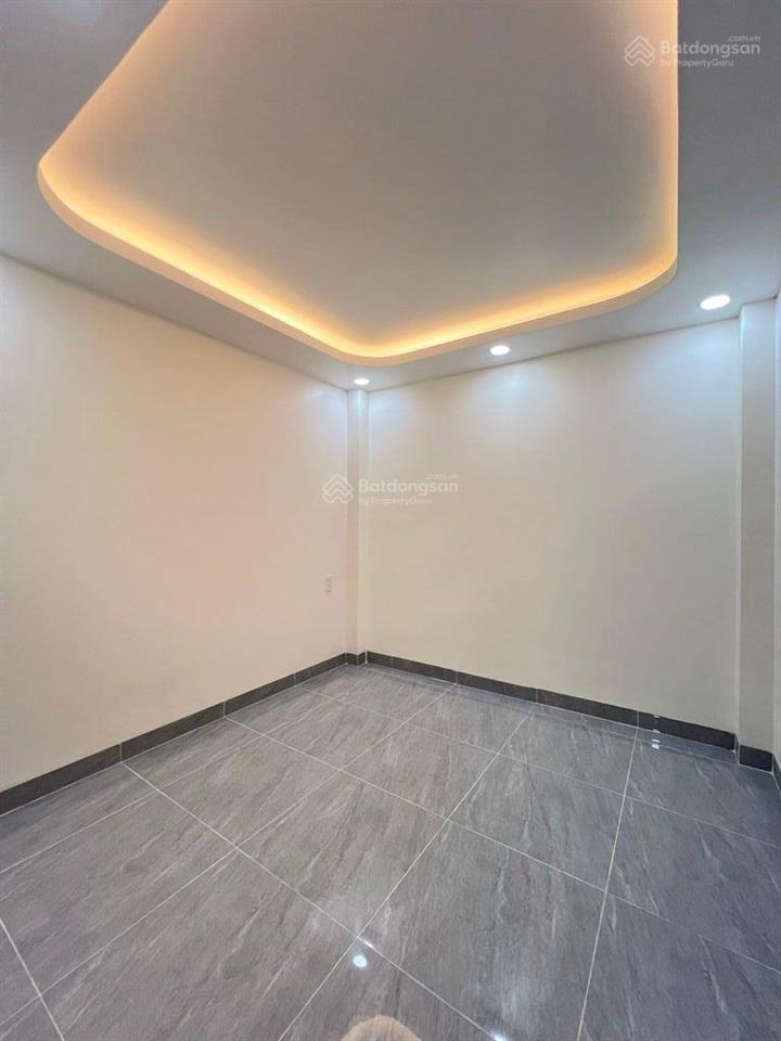 Hẻm xe hơi tránh nhau , nhà 3 tầng ,3pn,3wc dt 38m2. giả chỉ nhỉnh 5 tỷ . đường bình tiên, quận 6