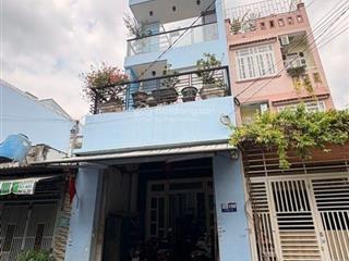 Giảm ngay 200tr chỉ còn 7,8 tỷ tl nhà đẹp 3 tầng 3pn . mặt tiền kinh doanh hẻm 7m thông. đường 18b