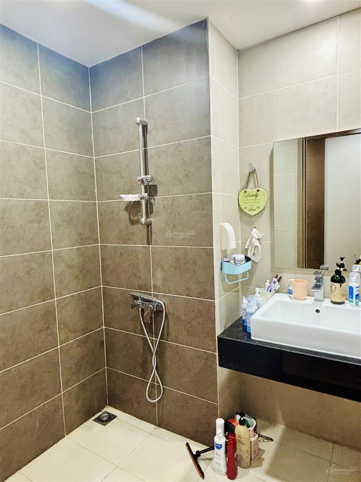 Hàng hiếmch 3 pn3 nhà vs ngay tại trung tâm q4 cách q1 chỉ 5pcăn góc hướng đông nam siêu mát