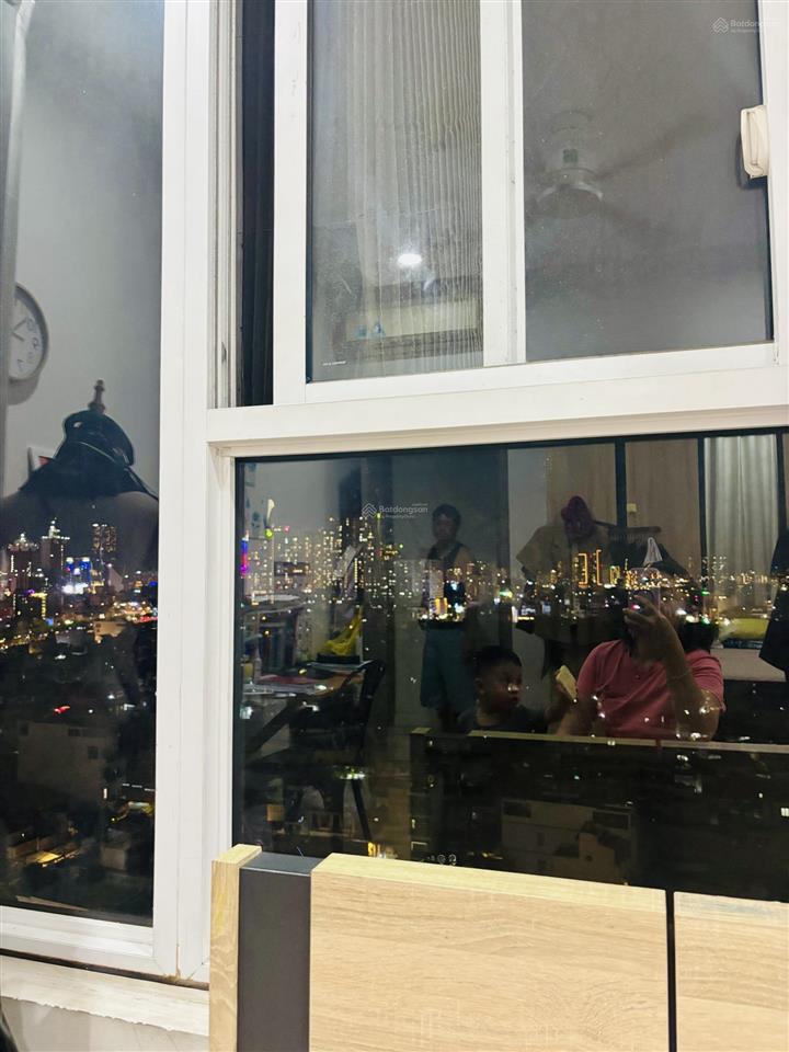 Hàng hiếmch 3 pn3 nhà vs ngay tại trung tâm q4 cách q1 chỉ 5pcăn góc hướng đông nam siêu mát