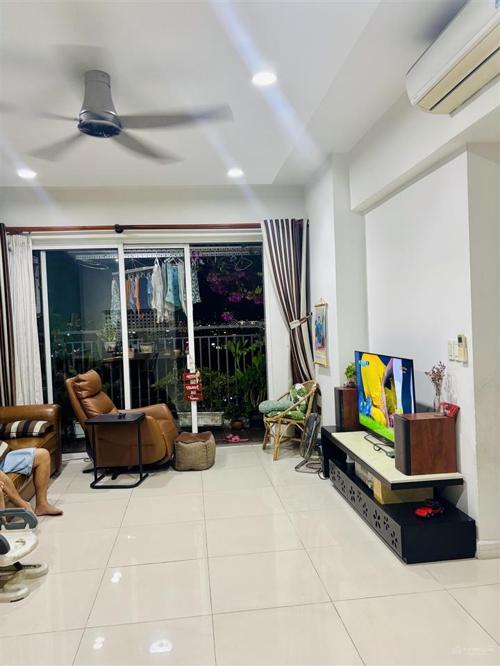 Hàng hiếmch 3 pn3 nhà vs ngay tại trung tâm q4 cách q1 chỉ 5pcăn góc hướng đông nam siêu mát