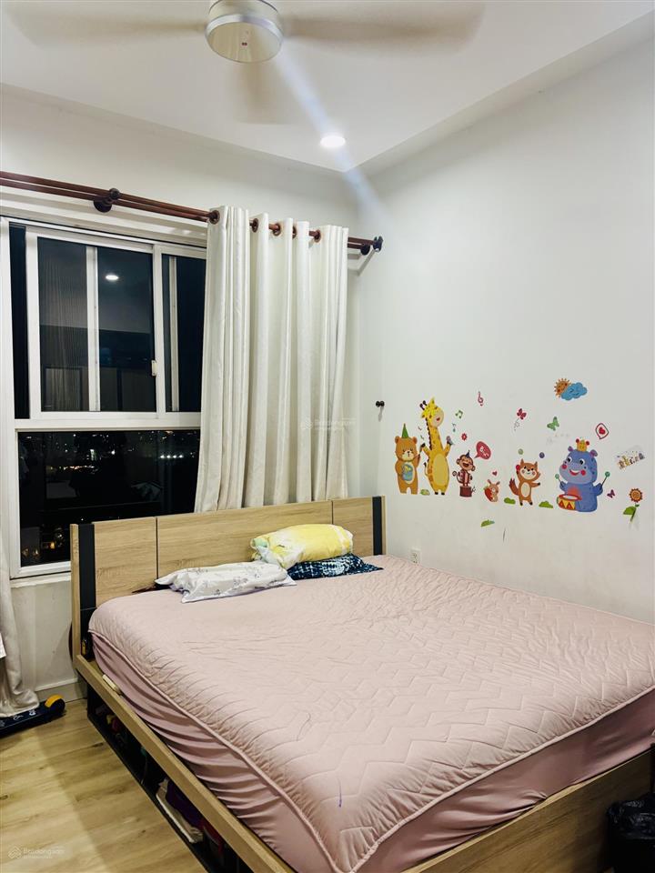 Hàng hiếmch 3 pn3 nhà vs ngay tại trung tâm q4 cách q1 chỉ 5pcăn góc hướng đông nam siêu mát