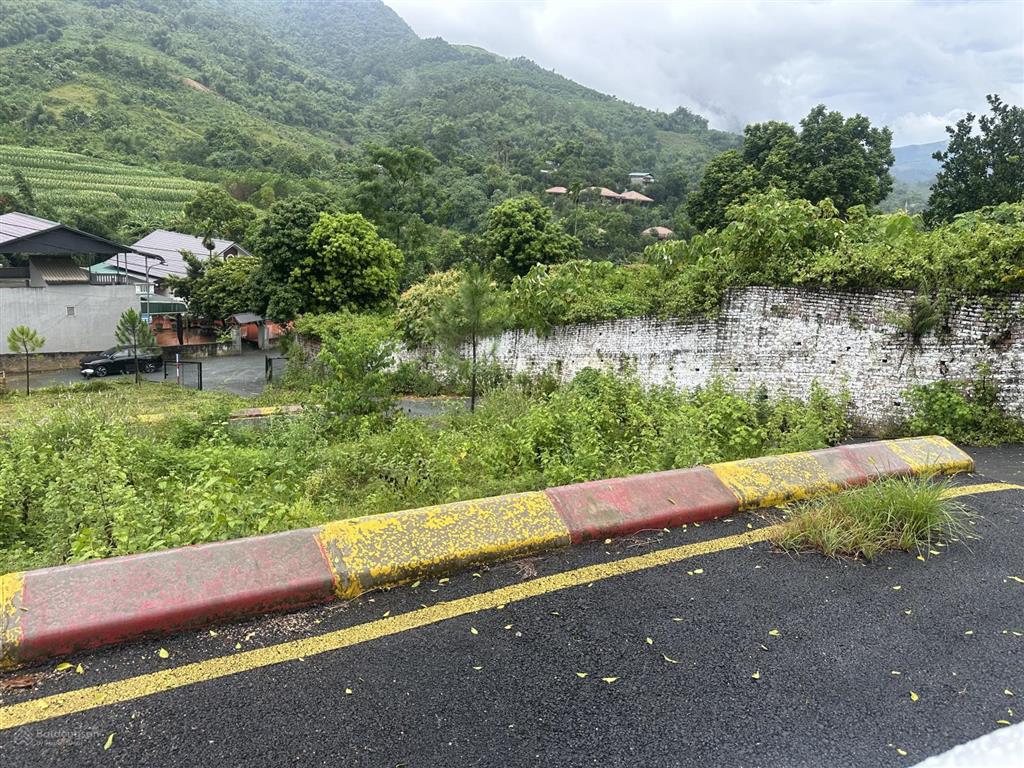 Tri ân khách hàng. giá chỉ 1.6tỷ có ngay 78m full thổ cư view núi đồi rất đẹp.