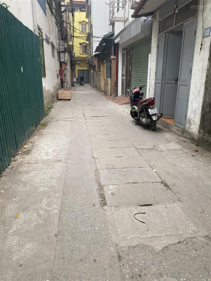 Cần bán nhà bằng a linh đàm ,dt 50m2, 4t ngõ oto giá hơn 8 tỷ