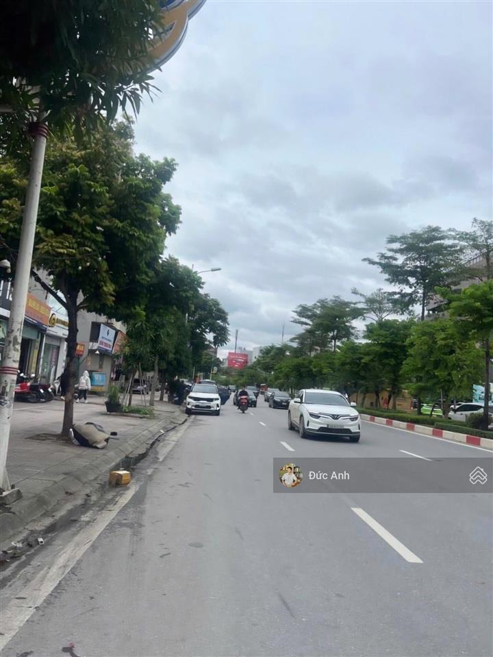 Nhà mới 6 tầng giá chỉ 7,1 tỷ ở ngay cổ linh, thạch bàn  view biệt thự thoáng sáng  ôtô đỗ cổng