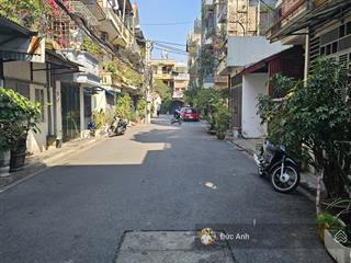 Nhà đẹp ở ngay  ngõ nông  trung tâm thạch bàn  nhiều tiện ích  an sinh đẳng cấp  5 tầng 6,8tỷ