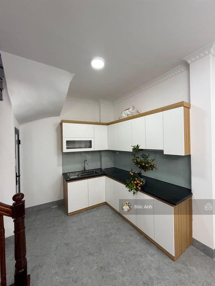 Nhỉnh 6 tỷ có ngay nhà đẹp 40m2 ở ngay việt hưng  trung tâm long biên  chủ tư xây 5 tầng
