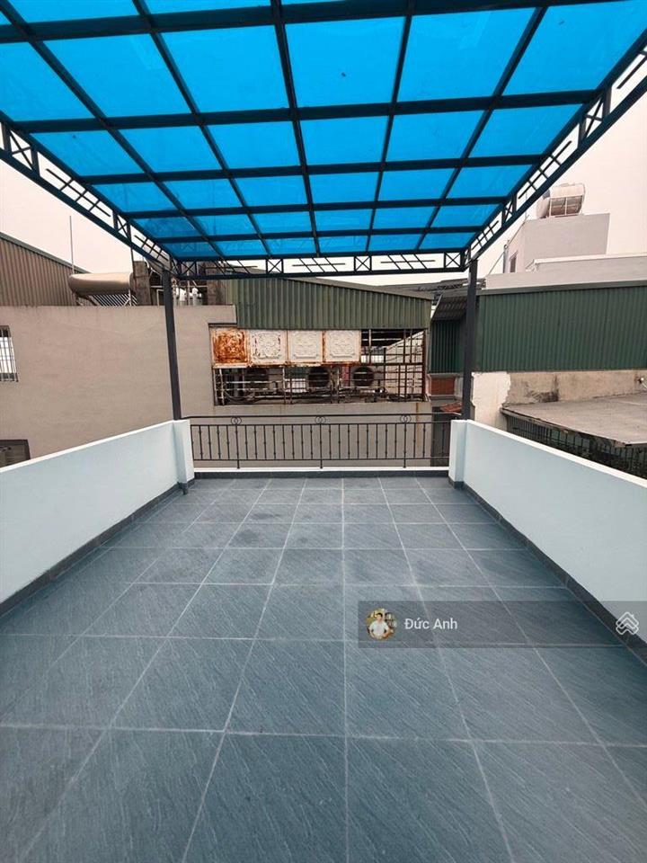 Nhỉnh 6 tỷ có ngay nhà đẹp 40m2 ở ngay việt hưng  trung tâm long biên  chủ tư xây 5 tầng