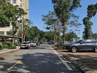 8.3 tỷ có ngay 61m2 hộ khẩu việt hưngtrung tâm long biên  nhà 3 tầng chắc chắn  quy hoạch đẹp