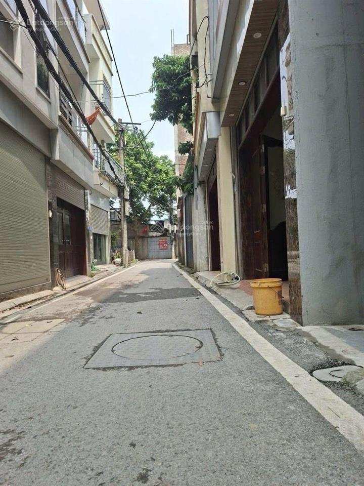 Hàng f1 long biên  61 nhà thanh am thoáng sáng sân rộng chỉ hơn 8 tỷ  đầu tư  để ở đều đẹp