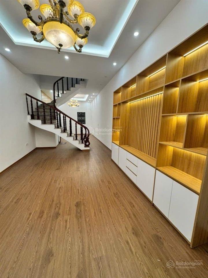 Hàng f1 long biên  61 nhà thanh am thoáng sáng sân rộng chỉ hơn 8 tỷ  đầu tư  để ở đều đẹp