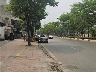 Bán nhà tư đình  bát khối  chân cầu trần hưng đạo  ngõ oto tránh  5 tầng  chỉ hơn 7 tỷ