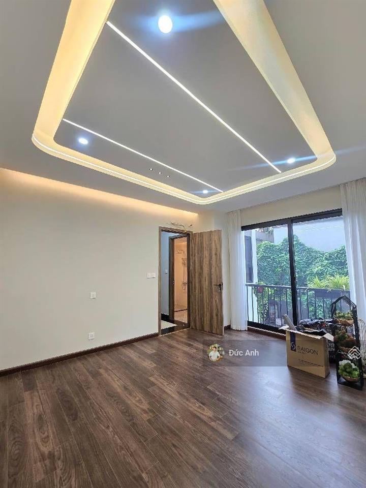 Hàng hiếm khu lõi sài đồng  3 bước ra phố ẩm thực  nhà mới tinh  sử dụng 60m  chỉ hơn 7 tỷ