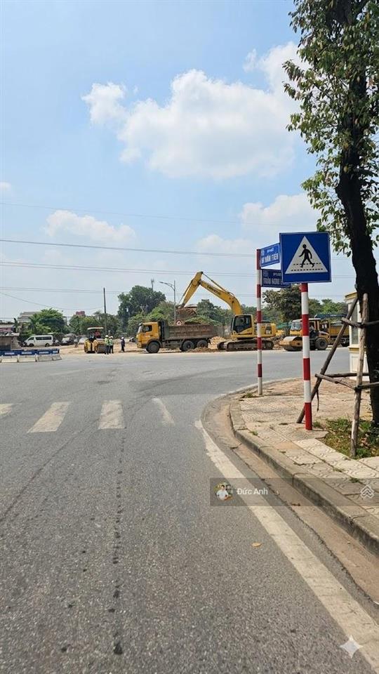 Nhà đẹp vũ xuân thiều 56m2  nhỉnh 8 tỷ  2 mặt thoáng  cách oto tránh 20m  full nội thất