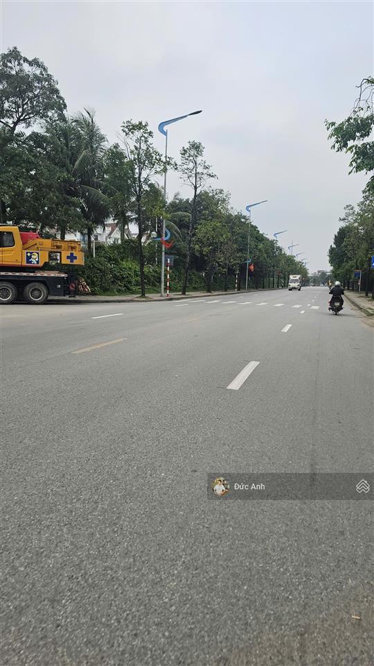 Phúc lợi  nhà 3 tầng kiểu biệt thự 52m2  sân chung siêu rộng bày 10 mâm cỗ  nhỉnh 8 tỷ  hiếm