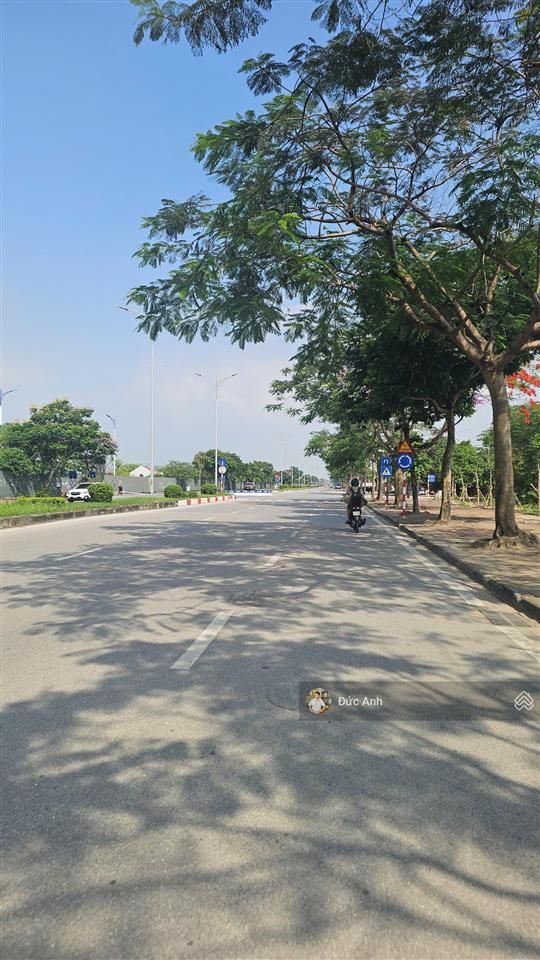 Hàng f0 siêu nóng bỏng  trung tâm sài đồng 60m2  ngay gần hồ điều hòa  chủ người nhà giá 7,8 tỷ