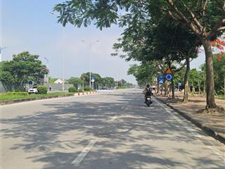 Hàng f0 siêu nóng bỏng  trung tâm sài đồng 60m2  ngay gần hồ điều hòa  chủ người nhà giá 7,8 tỷ