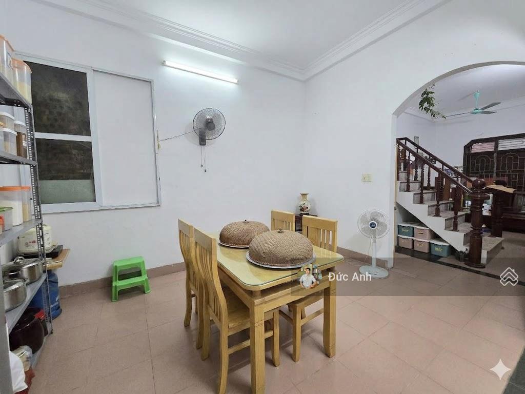 Hàng f0 siêu nóng bỏng  trung tâm sài đồng 60m2  ngay gần hồ điều hòa  chủ người nhà giá 7,8 tỷ