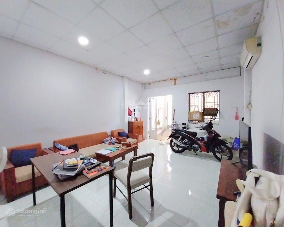 Giá chỉ hơn 3 tỷ (tl) nhà dt lớn 80m2 thông số đẹp tân chánh hiệp quận 12, cách mt đường tô ký 30m